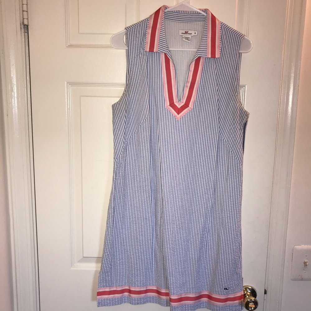 Vineyard vines Seersucker dress in size 10